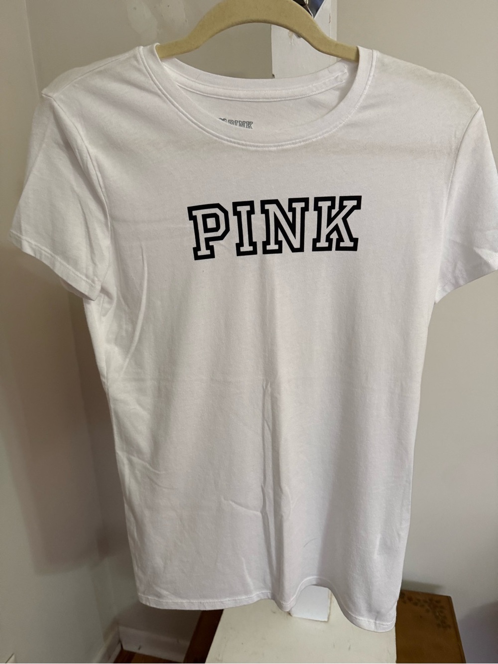 Victoria's Secret PINK Everyday Crew Tee - Picture 2 of 7
